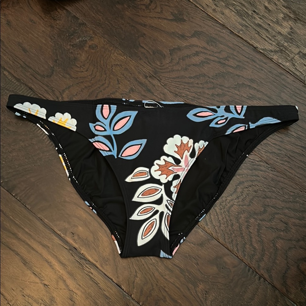 NWT TORY BURCH Hopewell Off-the-Shoulder Ruffle Swim Top + Hipster Bottom-SM - Picture 11 of 14
